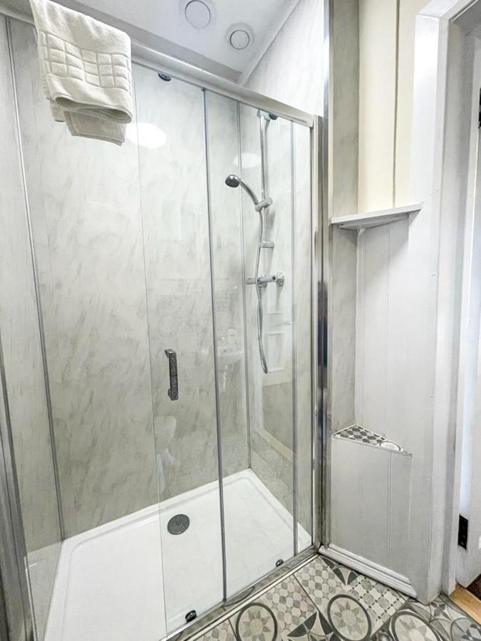 Remarkable 5Br Townhouse With Garden, Sleeps 12 EDI Exterior photo