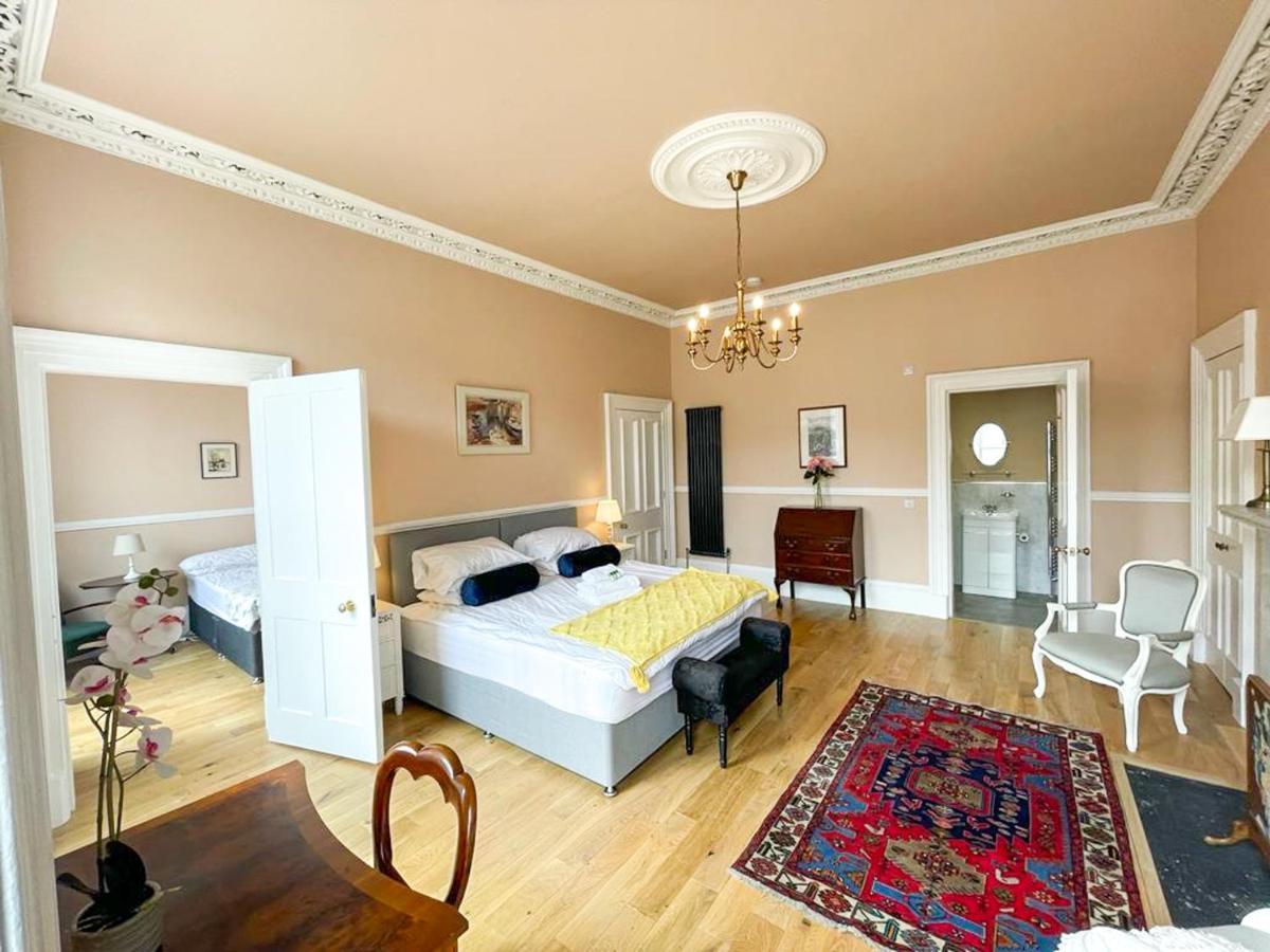 Remarkable 5Br Townhouse With Garden, Sleeps 12 Apartment Edinburgh Exterior photo