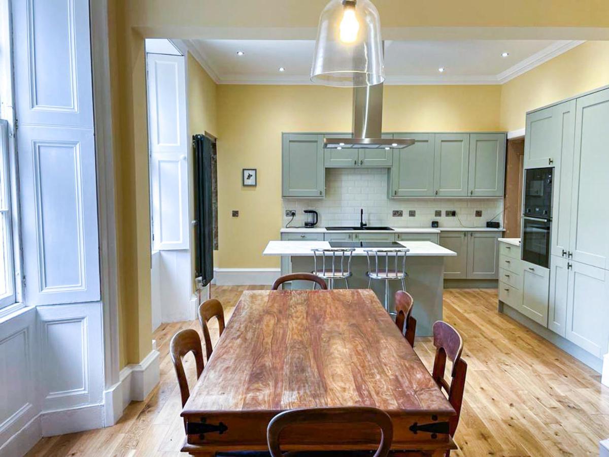 Remarkable 5Br Townhouse With Garden, Sleeps 12 EDI Exterior photo