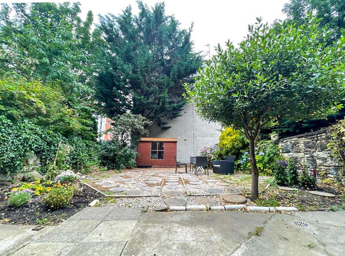 Remarkable 5Br Townhouse With Garden, Sleeps 12 EDI Exterior photo